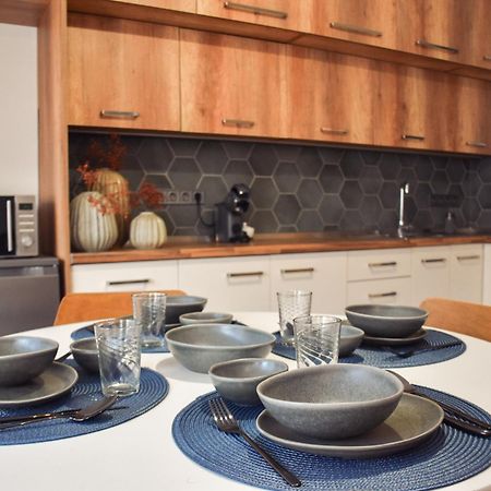 Foter Apartman Kiskunhalas Esterno foto