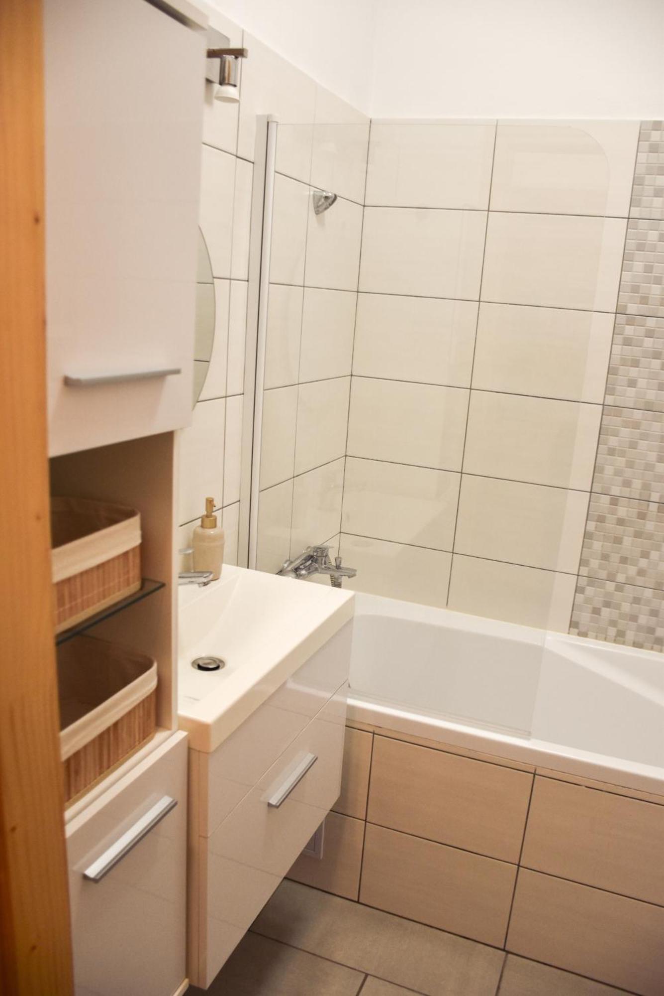 Foter Apartman Kiskunhalas Esterno foto